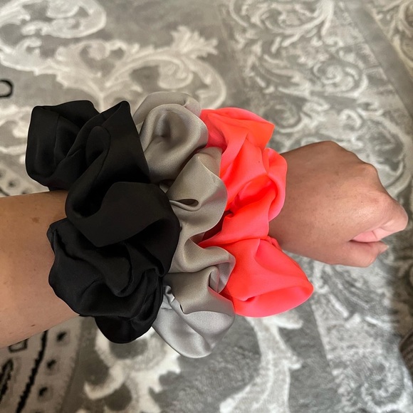 Maxi size, silk scrunchies by @simpleknot_ca on IG.. 3 pcs for $20.. - Picture 3 of 4